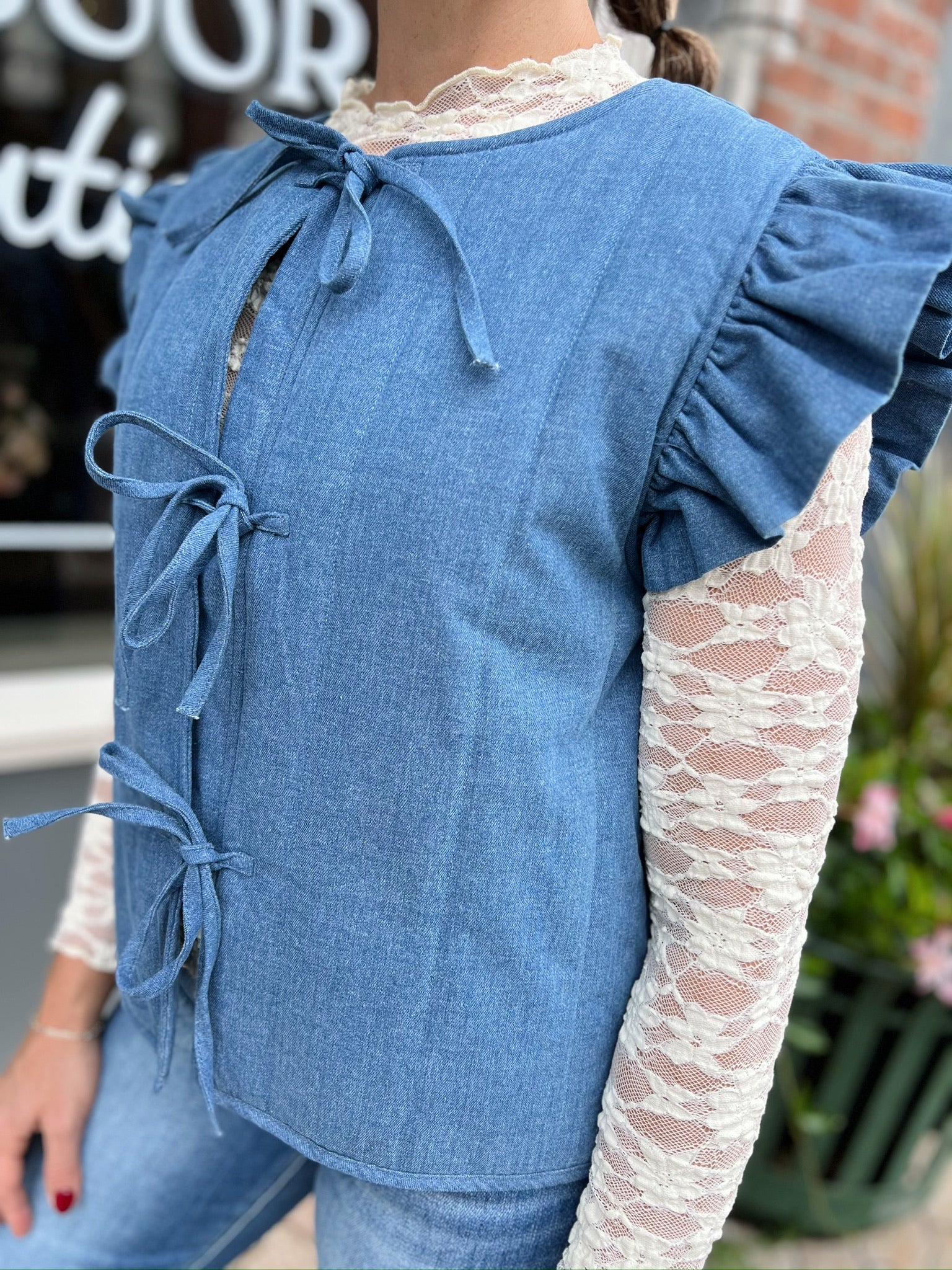Cream Popcorn Lace Fitted Top