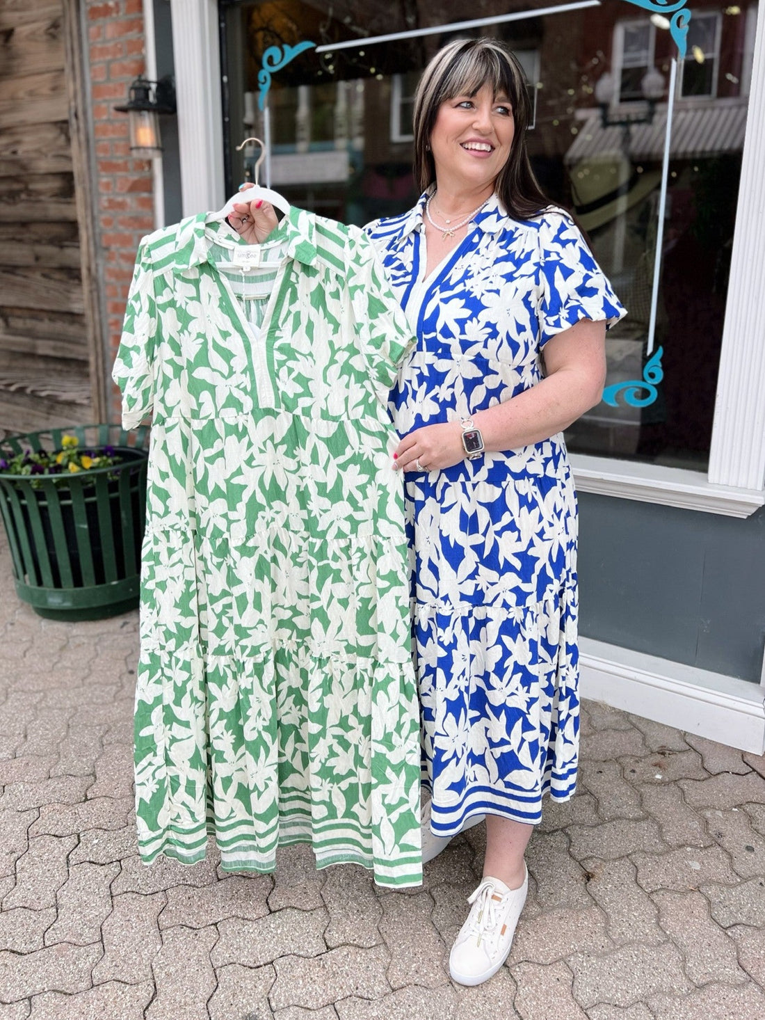 Curvy Floral Short Sleeve with Collar V-Neck Dress