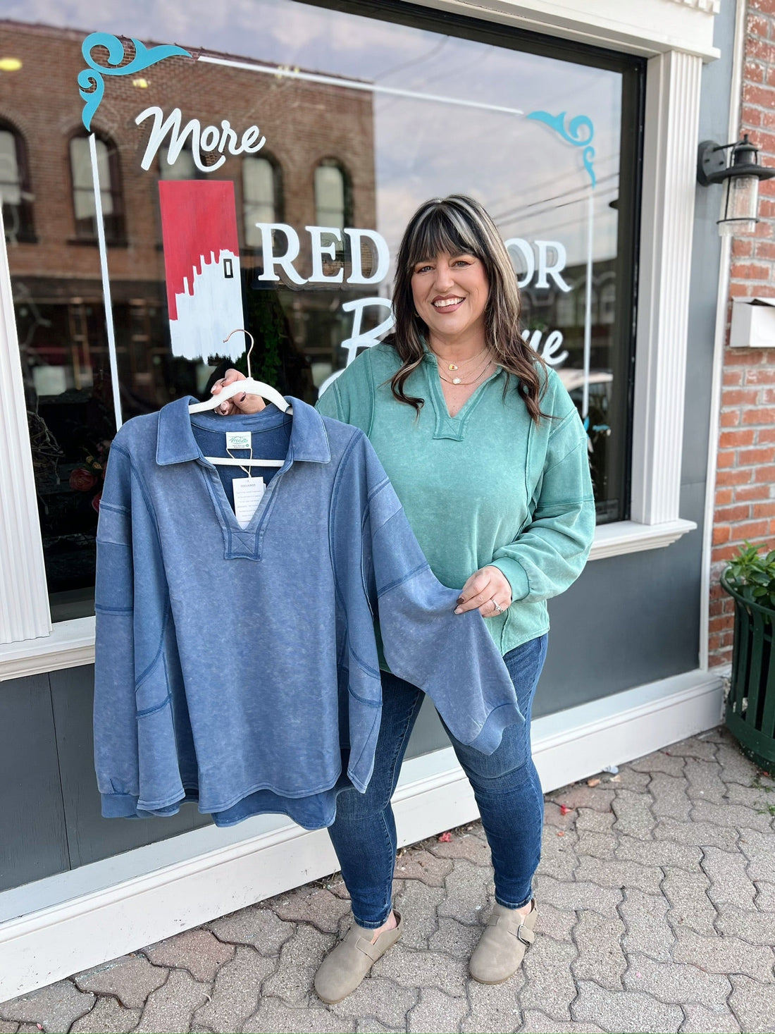 Curvy Exposed Seam Mineral Wash Sweatshirt