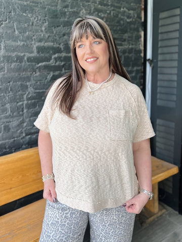 Curvy Lightweight Top with Outseam & Pocket