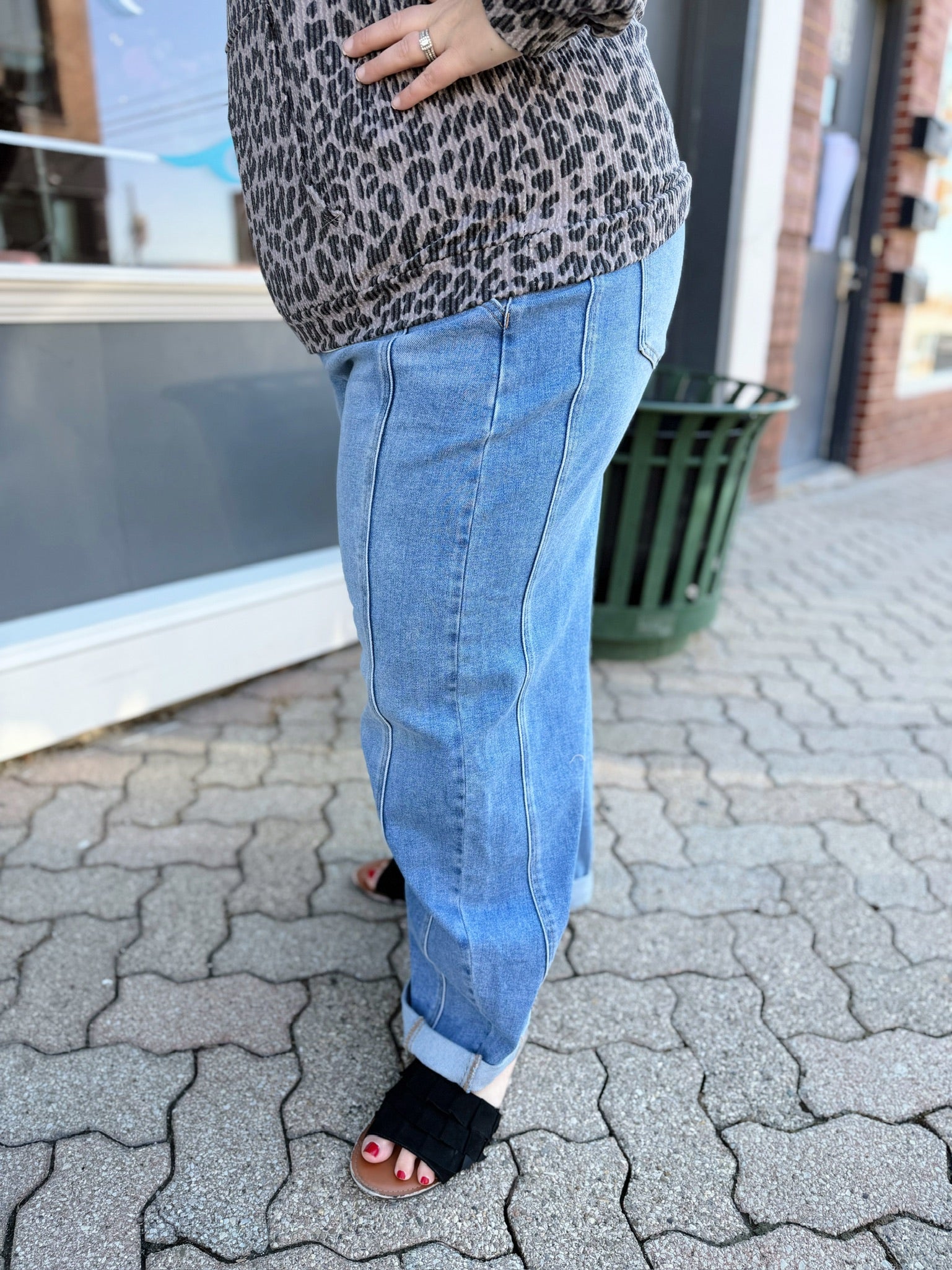 Curvy Kylee Slouchy Barrel Double Button Jean