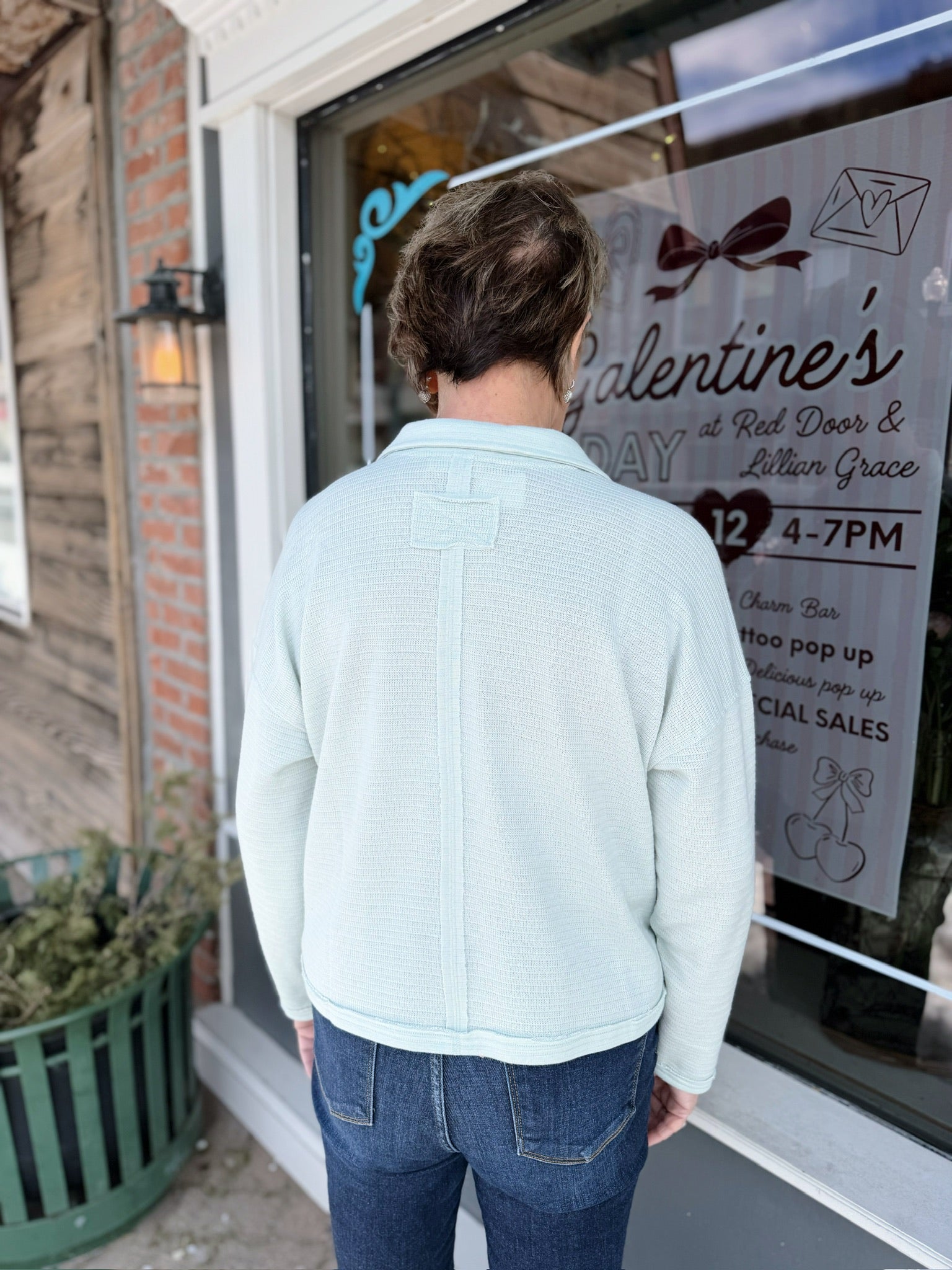 Exposed Seam Long Sleeve Collared Shirt