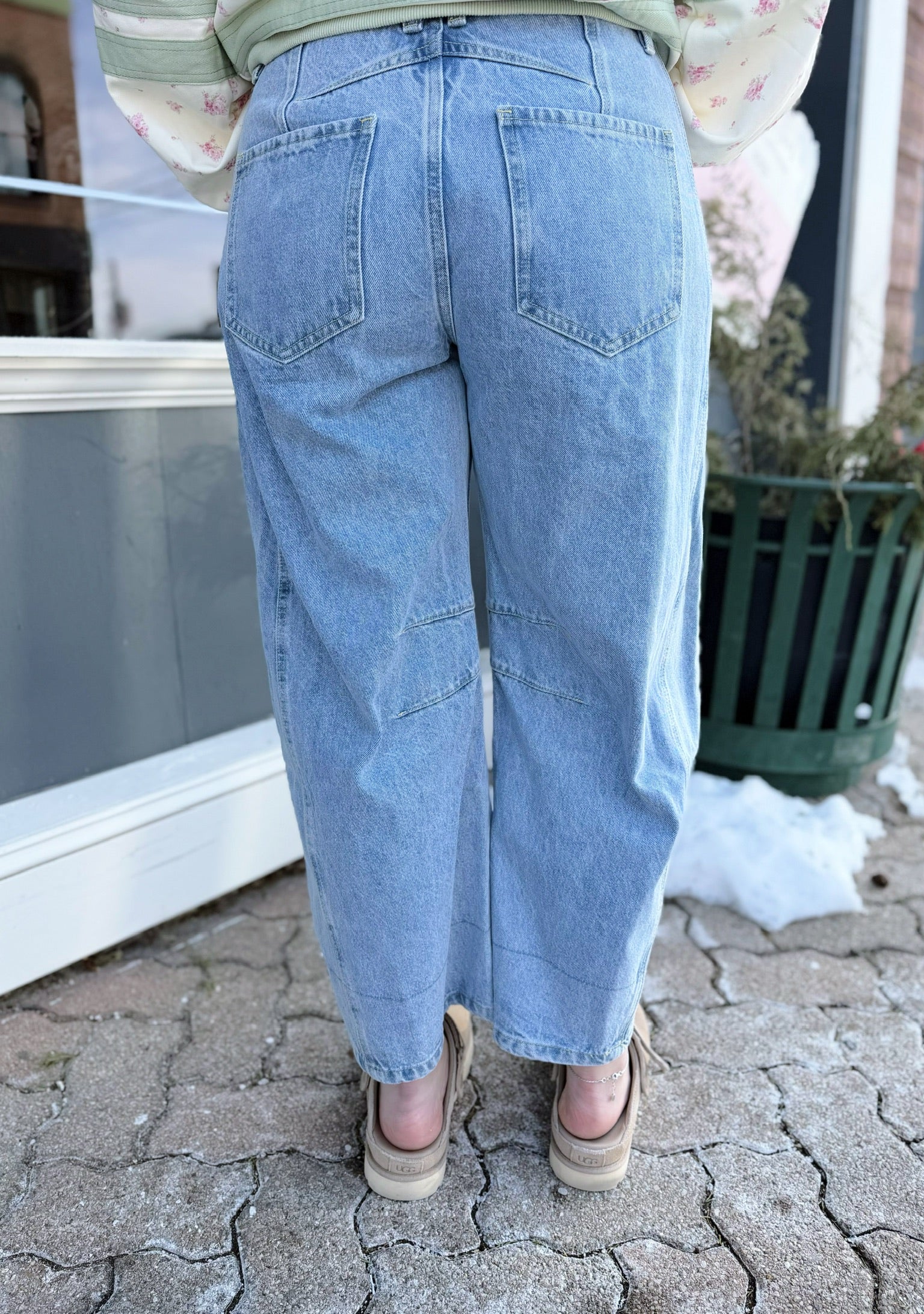 Denim Floral Patch Barrel Jeans