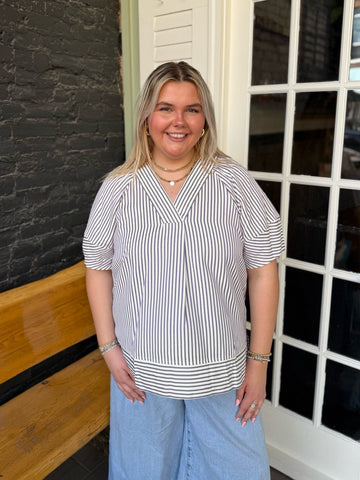 Curvy Lavender Short Sleeve V-Neck Top