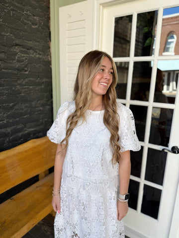 White Short Puff Sleeve Scalloped Lace Top