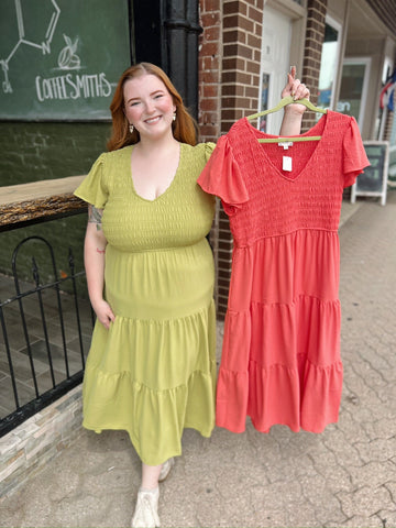 Curvy Tiered V-Neck Cap Sleeve Midi Dress