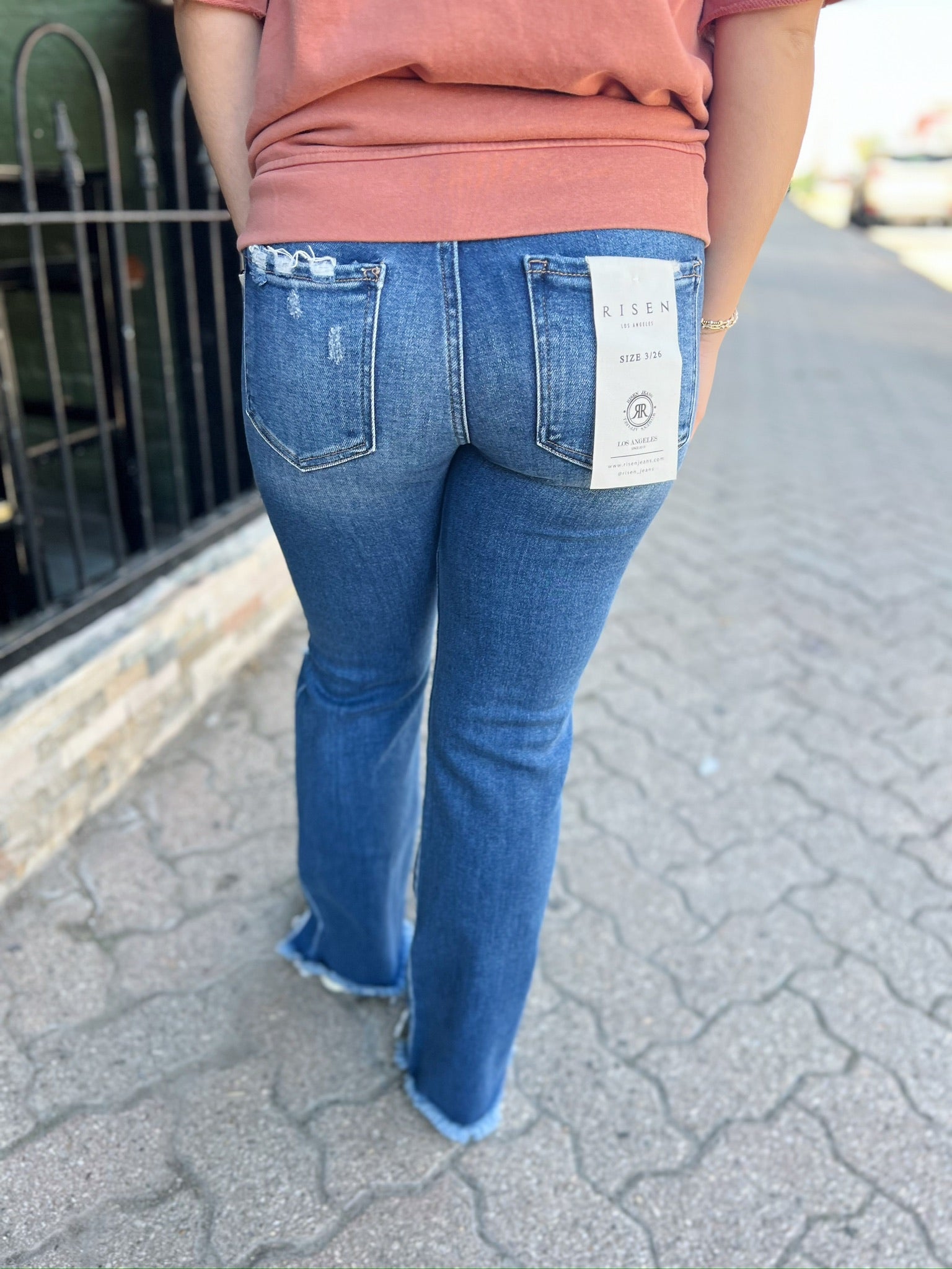 Jacy's Mid Rise Ankle Straight Jeans