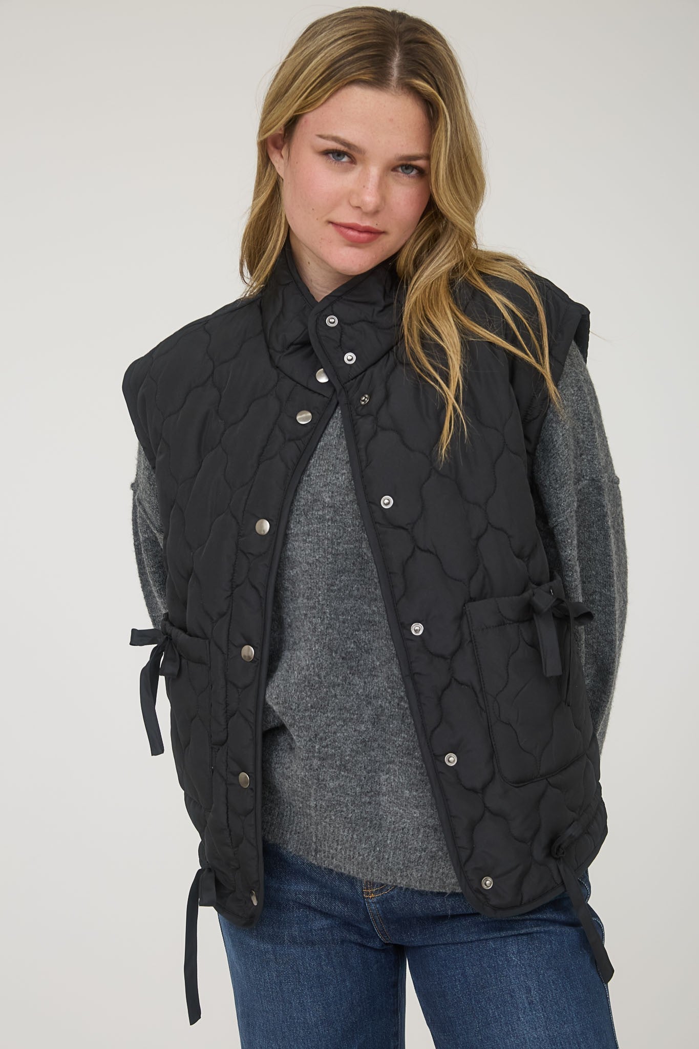 Curvy Snap Front Bow Detail Vest