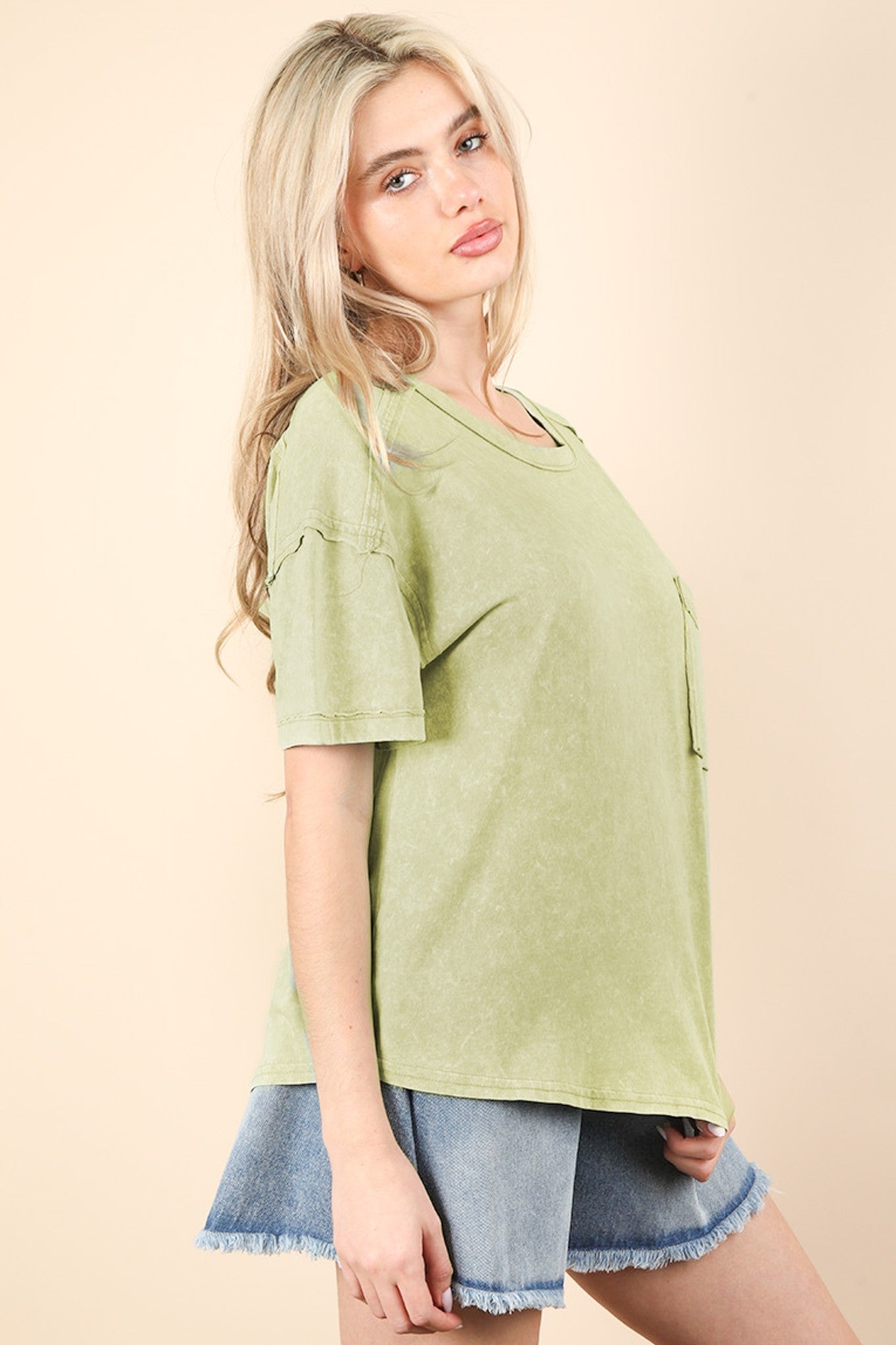 Mineral Wash Basic Pocket Tee