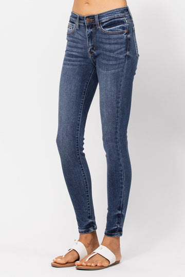 Curvy  Micah's Mid-Rise Skinny Jeans