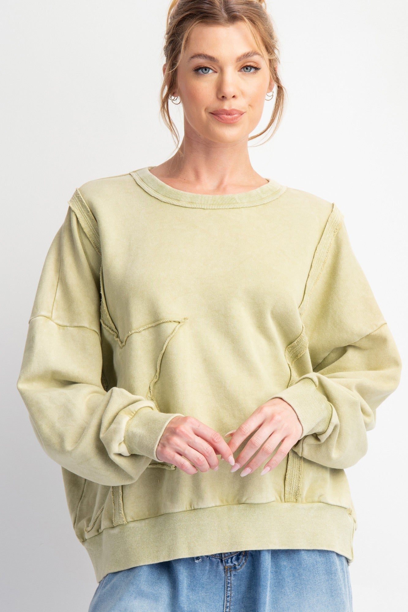 Celery Green Crewneck with Outstiching and Star Detail