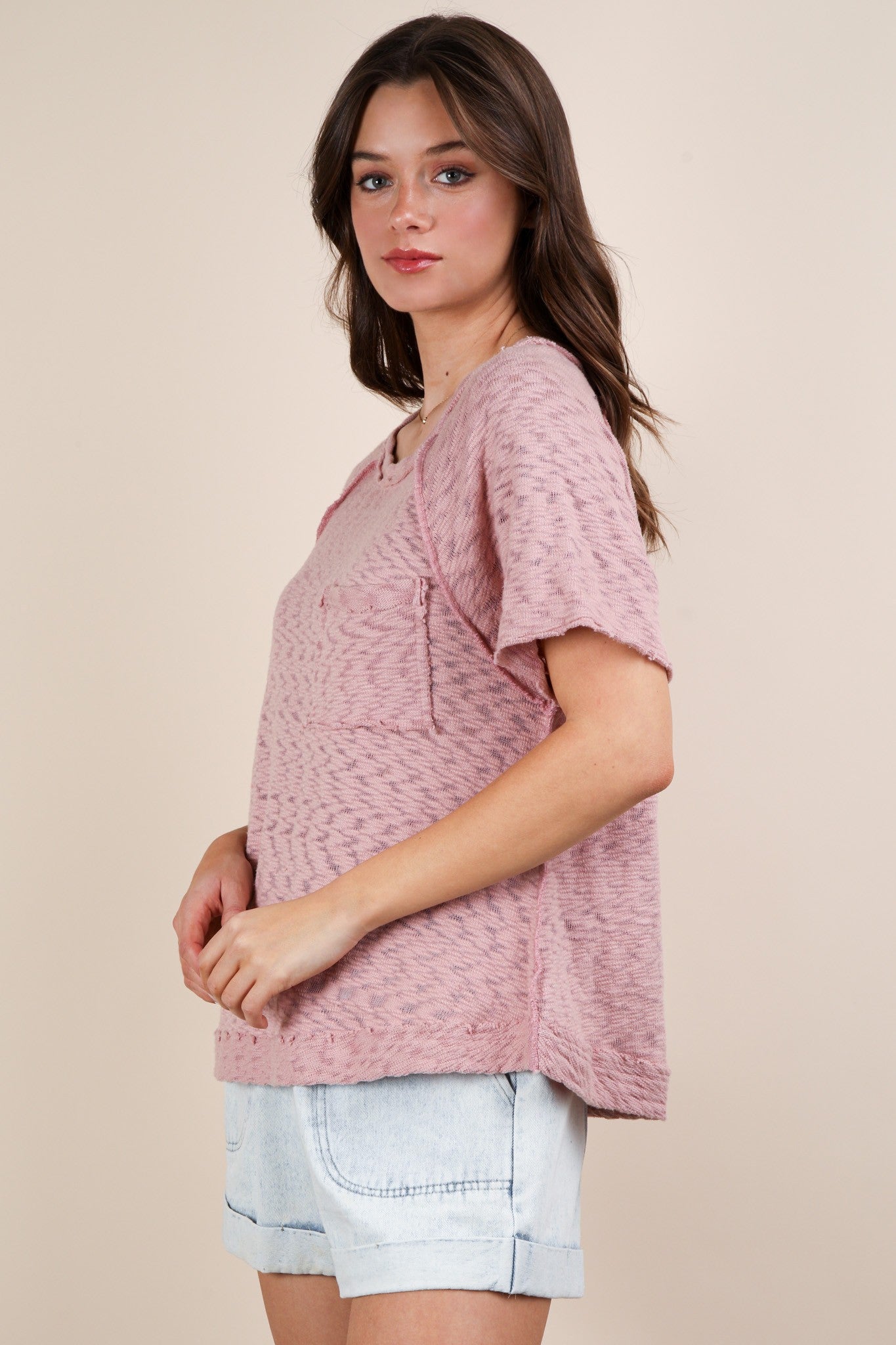 Curvy Lightweight Top with Outseam & Pocket