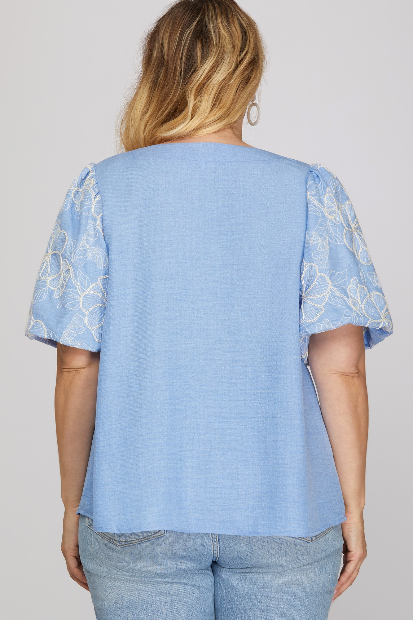 Curvy Blue Neck Detail Embroidered Puff Sleeve Top