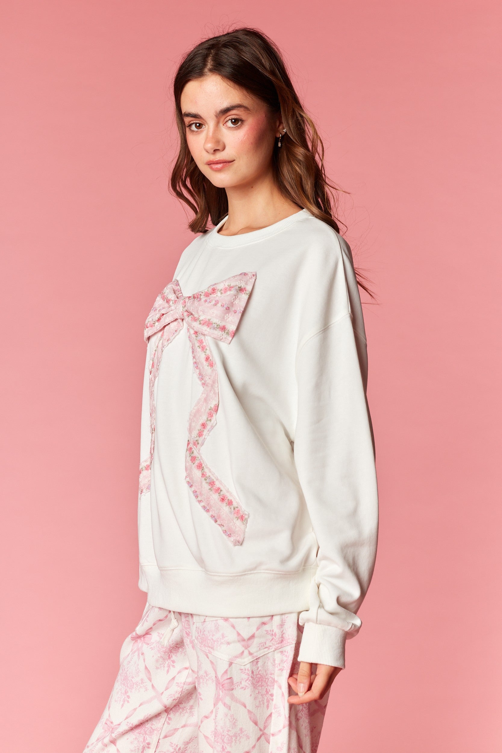 Ivory Floral Pink Bow Applique Crewneck
