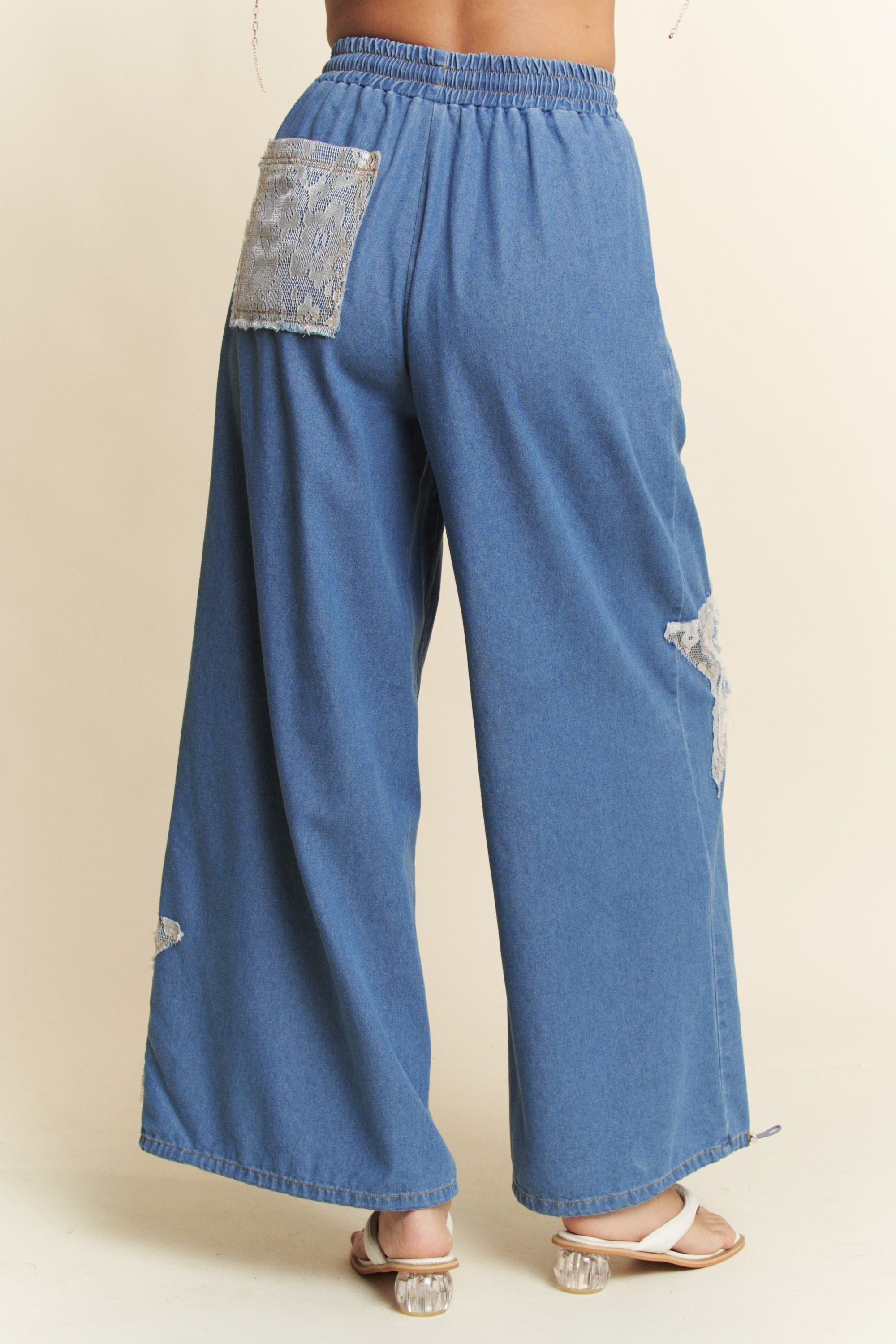 Curvy Light Wight Denim Star patch Jeans