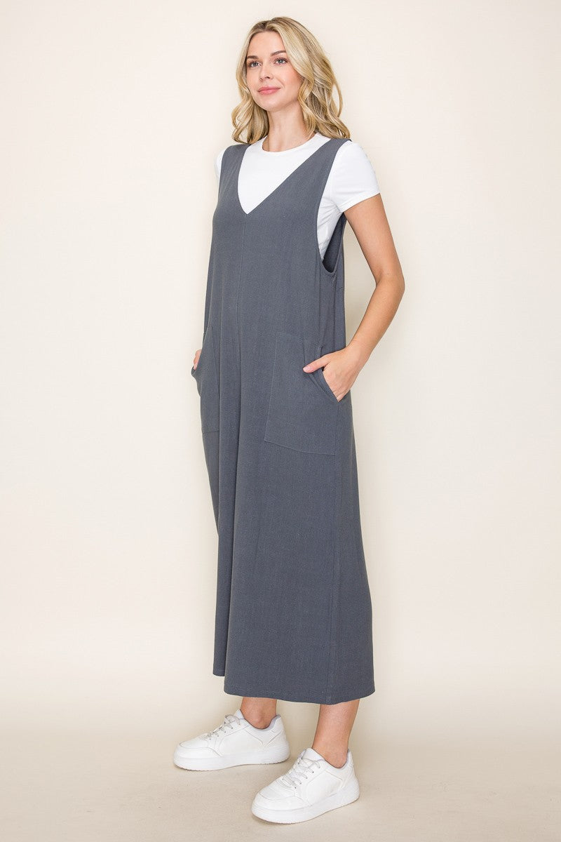 V-Neck Sleeveless Jumpsuit w/ Pocket